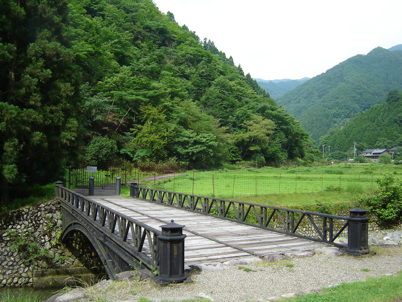 神子畑鋳鉄橋