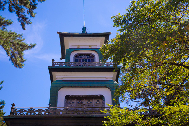 尾山神社神門