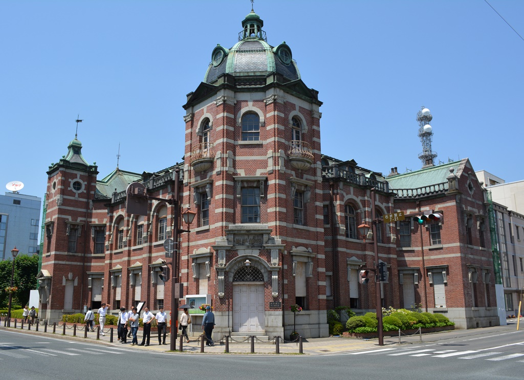 岩手銀行（旧盛岡銀行）旧本店本館（岩手銀行赤レンガ館）