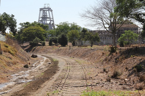 三井三池炭鉱跡　専用鉄道敷跡