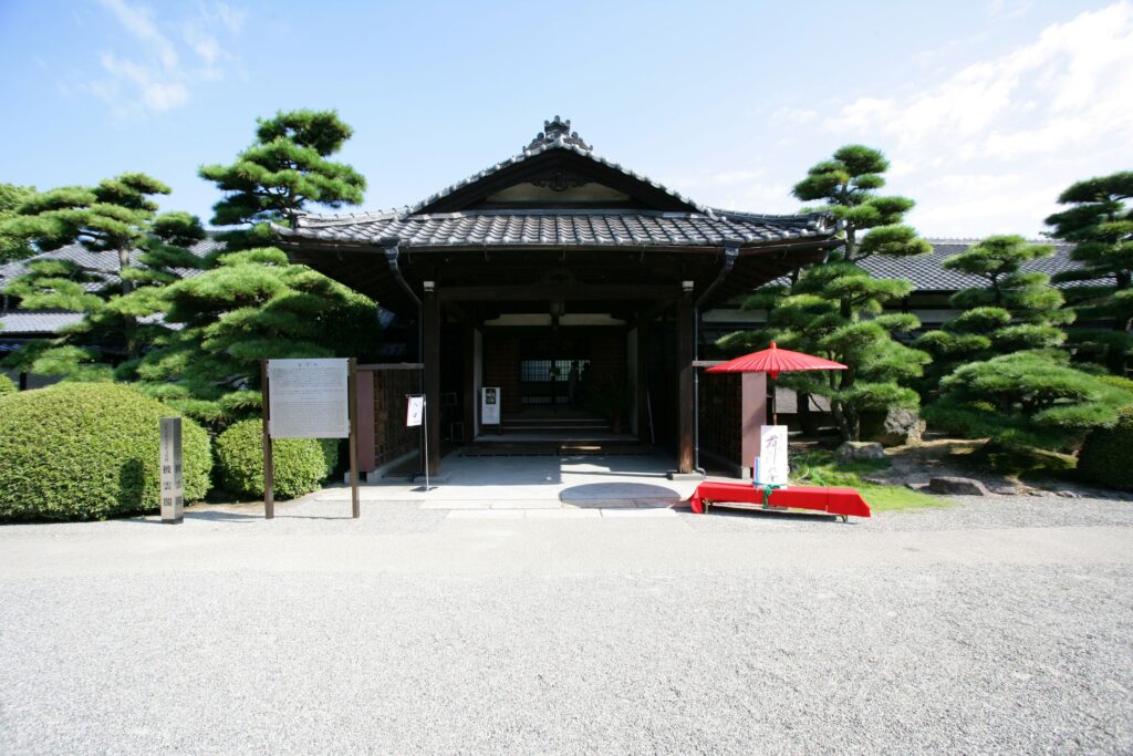 披雲閣（旧松平家高松別邸）